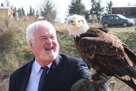 Carstensen mit Weißkopfseeadler 04-08